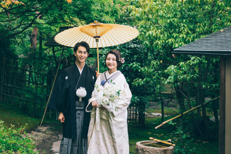 【通常価格358,000円(税抜)が期間限定で7万円OFF!】【衣裳差額なし】ロケーション&ロケーション撮影12Pアルバムプラン