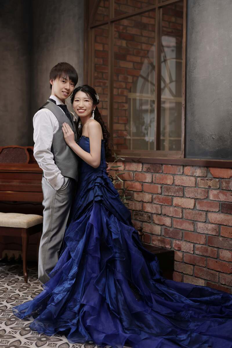 ラストのお衣裳は上品で大人っぽいブルードレス♪