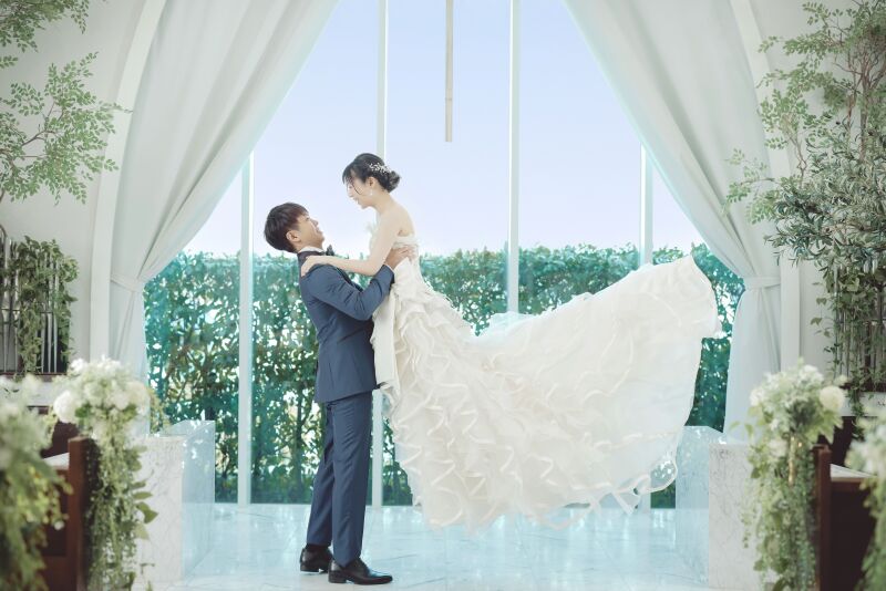 チャペルでのトレーンショット♡