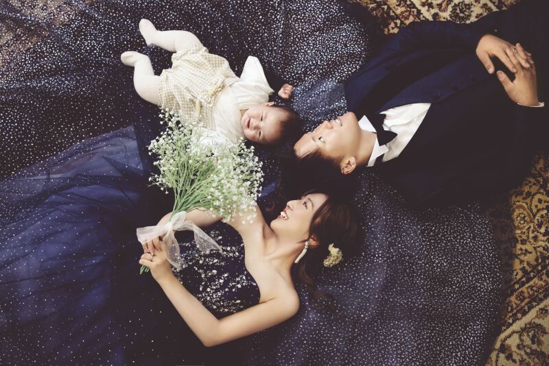 家族みんなで寝ころびショット♡