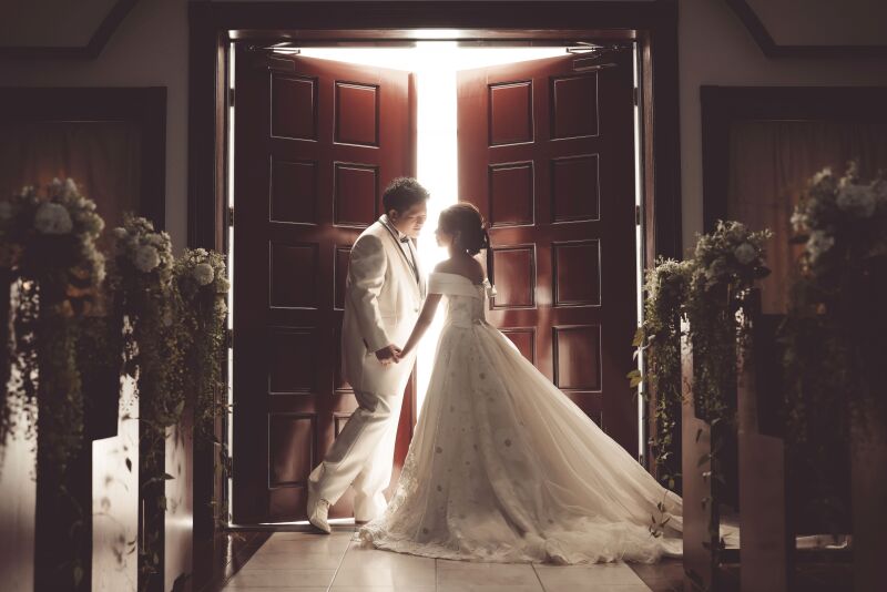 チャペルの扉で