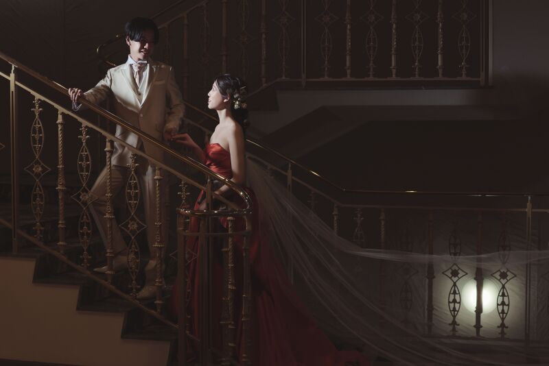 敷地内の階段を使ってクールなベールショット