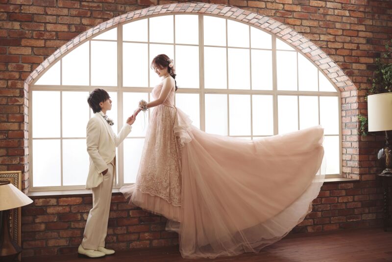 まるで映画のワンシーン♪エスコートポーズ♪