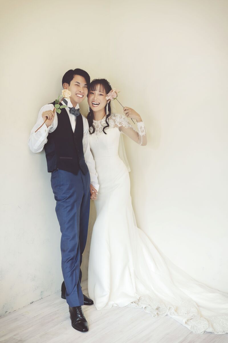 シンプルな白バックで！