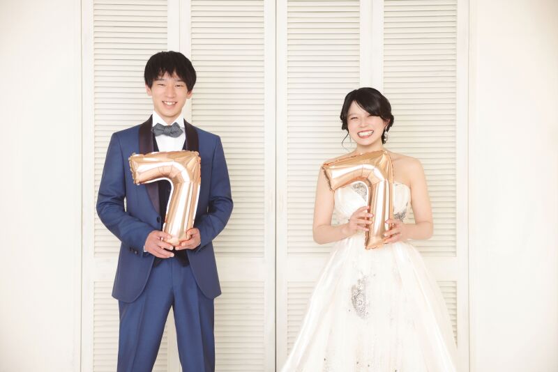 記念日のバルーンを持って♪