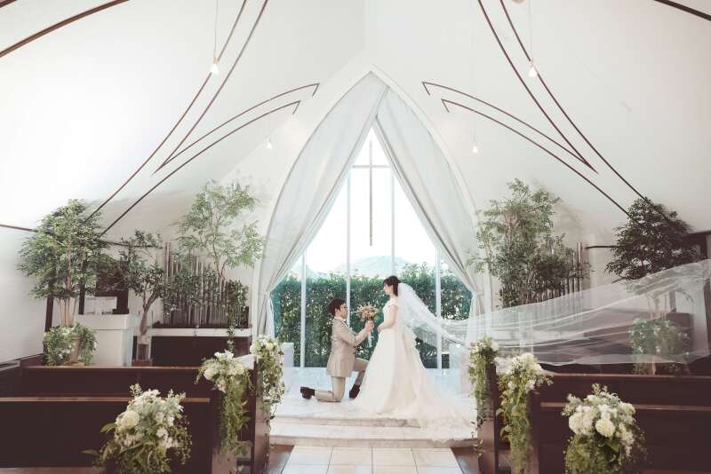 チャペルでプロポーズショット！！