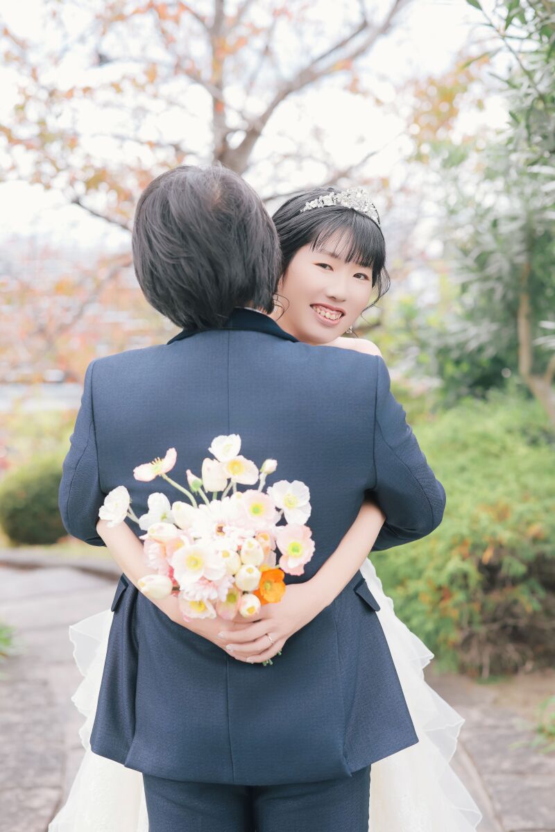 ひょっこりハグショット♡