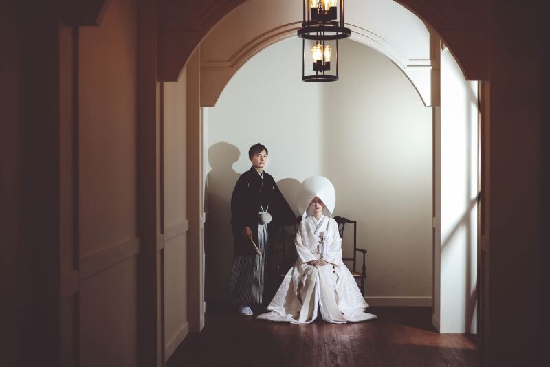 綿帽子をつけて