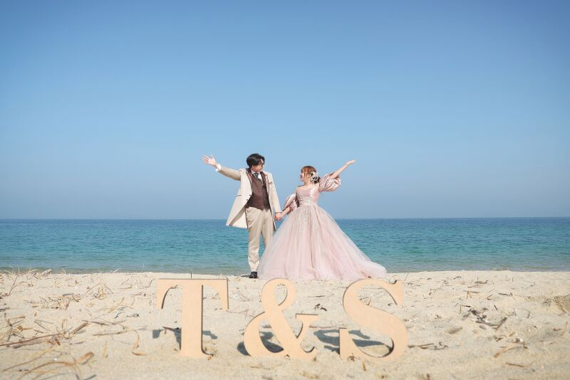 【洋装3点プラン】前撮り撮影！海ロケ&スタジオフォト♡
