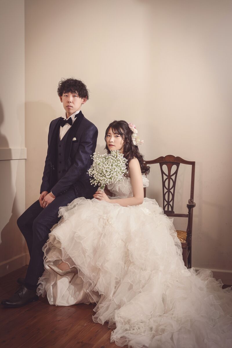 椅子に座ってクールに