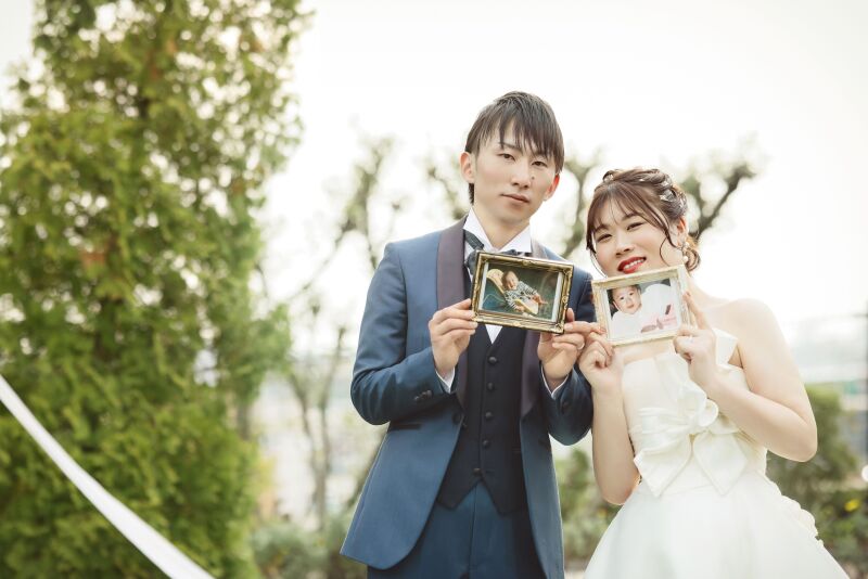 幼いころの写真を持って(＾＾)