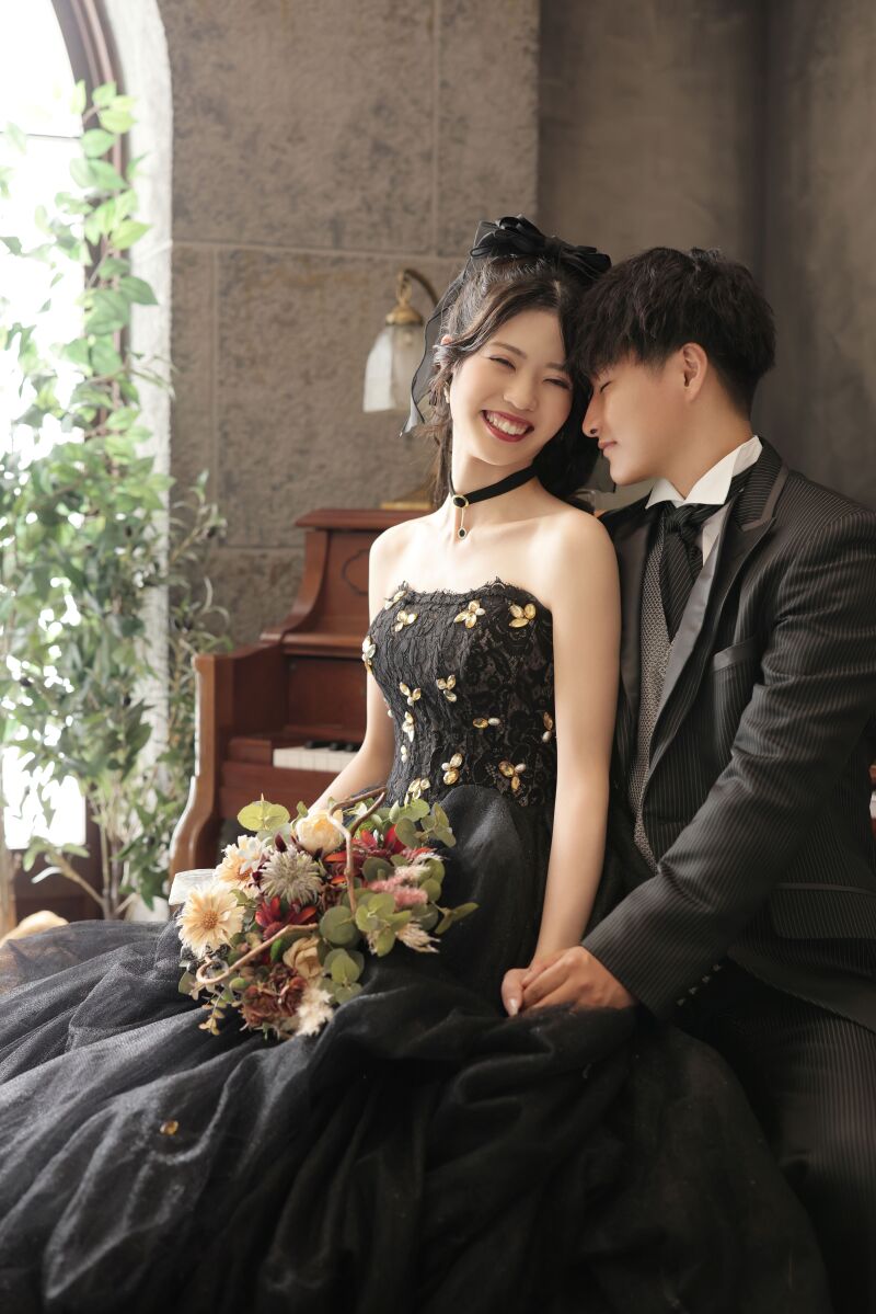 【和装2点洋装2点プラン】持参の着物＆王道ウェディング＆クールなブラックドレス！