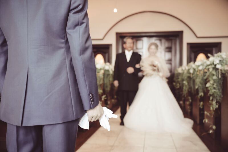 チャペル挙式入場シーン