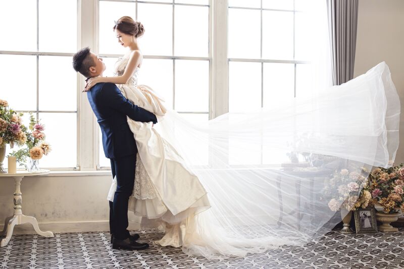 トレーンをなびかせて♪