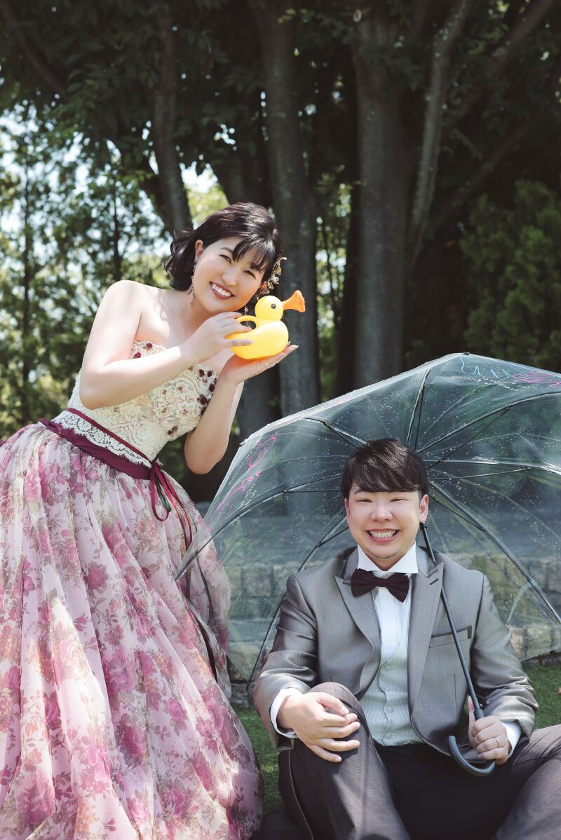 かっこつけず自然なポーズを♡