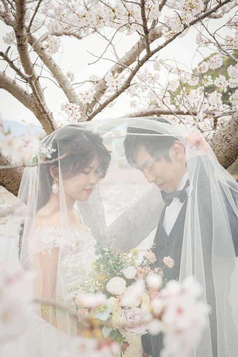 BRIDAL PHOTO STUDIO LUXE 松山 -リュクス松山-