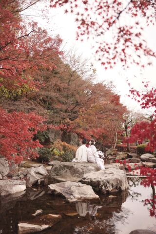 BRIDAL PHOTO STUDIO LUXE 松山 -リュクス松山-_紅葉フォト【ロケーション撮影(二の丸庭園)】