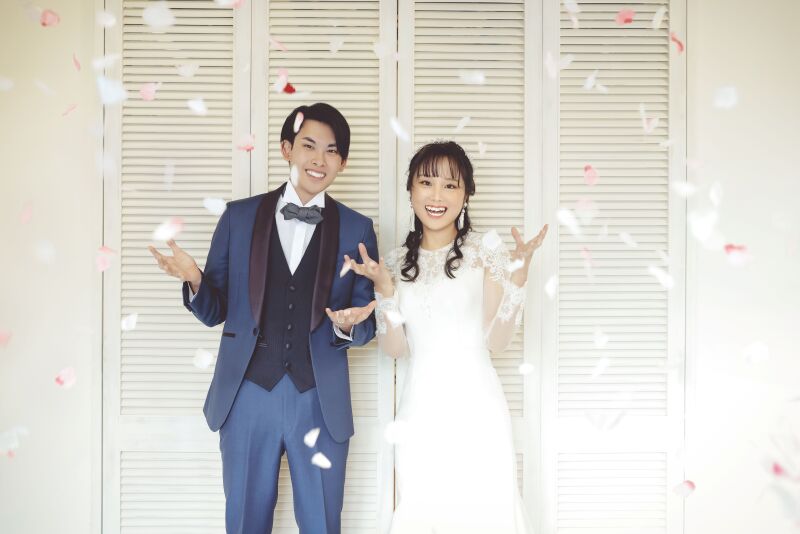 【土日祝OK♪ドレス3点・タキシード2点衣裳追加料金なし】チャペル・ガーデン・スタジオ撮影◎♪データ・レタッチデータ・アルバム込