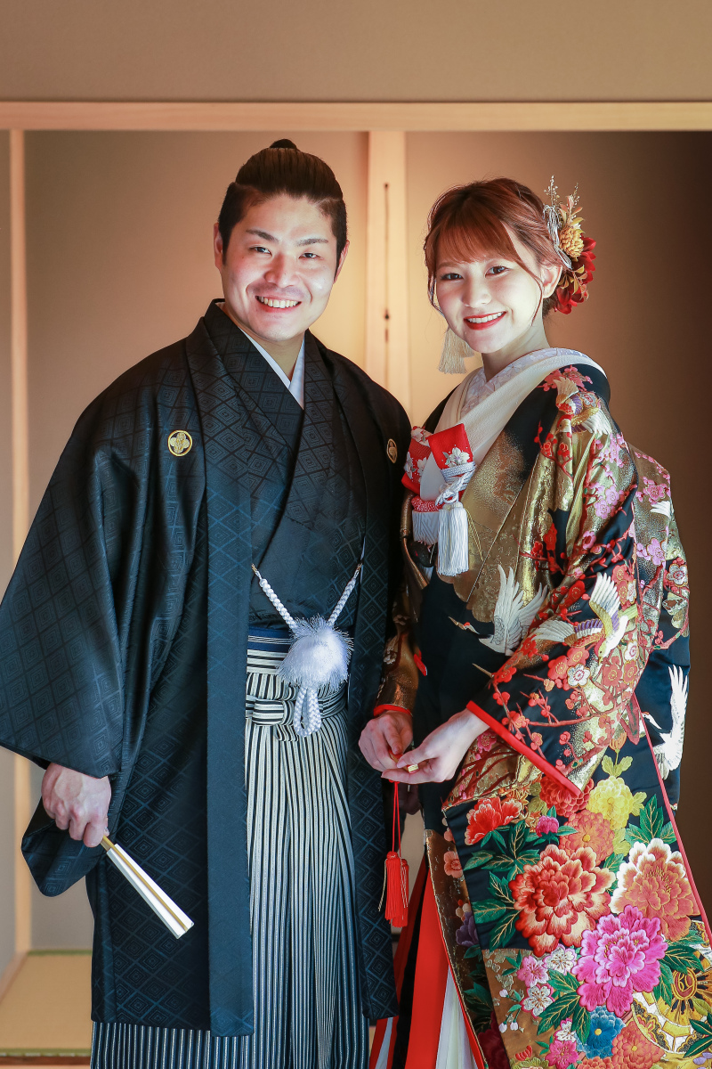 床の間の前にて