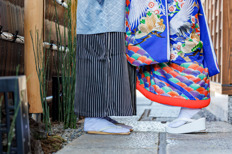 通路で足元写真