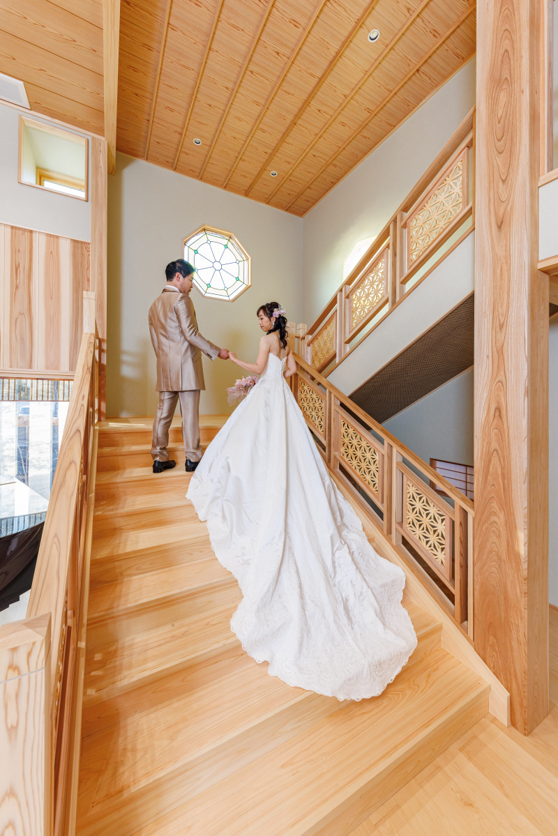 ウェディングドレス×大階段