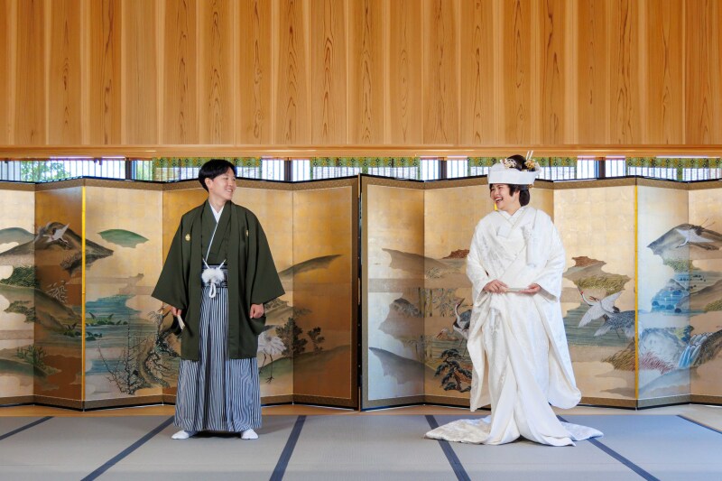 屛風で