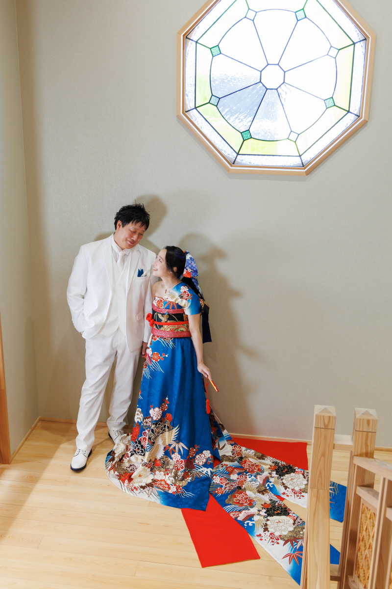 ステンドグラスと共に