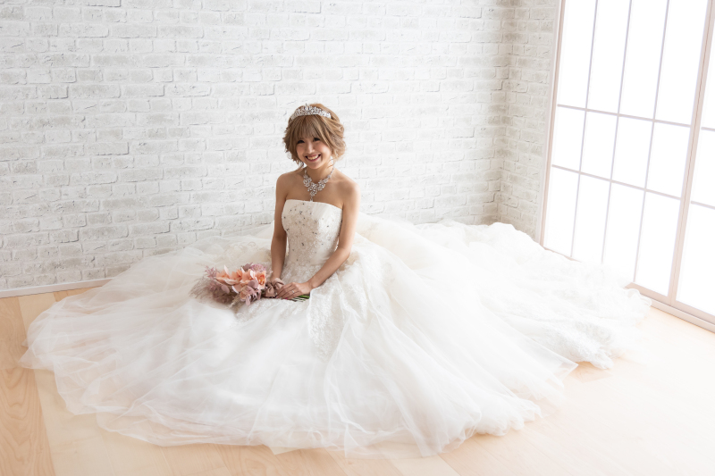 ふわふわドレスのプリンセスポーズ