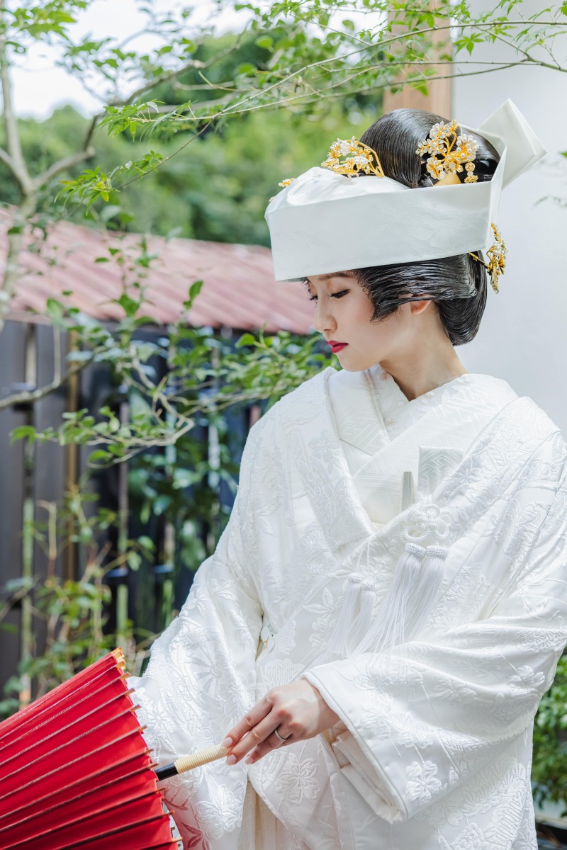 綿帽子やおかつらもチョイスが可能*