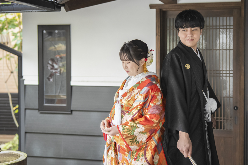 8sta 伴右衛門(はちすたばんえもん)_色打掛・着物が豊富