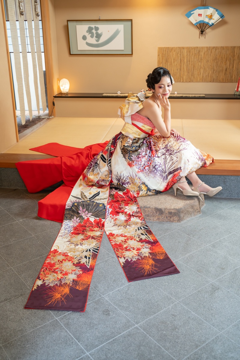 和ドレスを大胆に✷