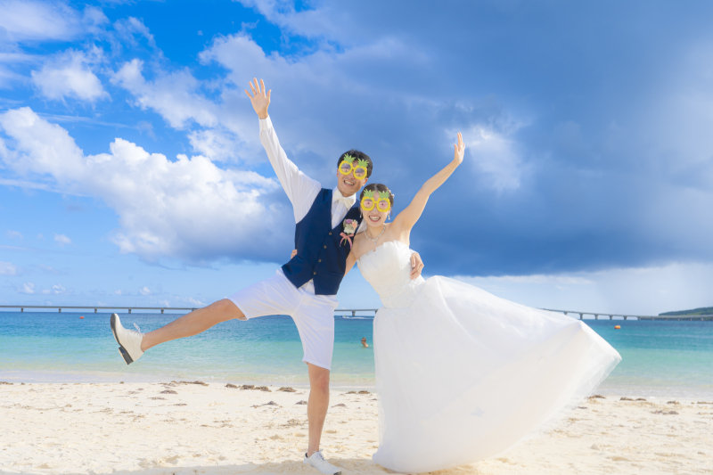 サングラスをかけて『はいさ~い!』