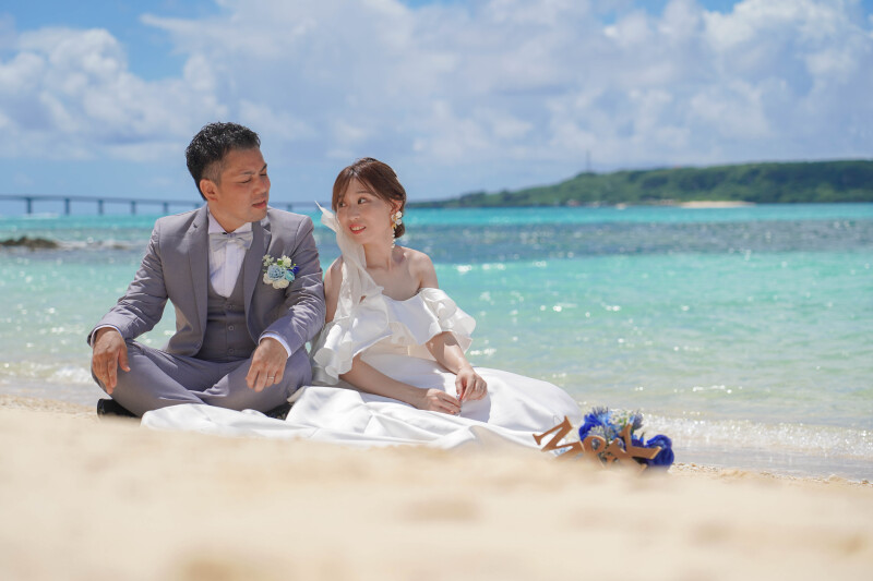 砂浜に腰を下ろして、素顔の時間