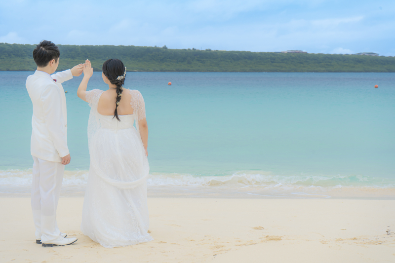 指輪をかざして