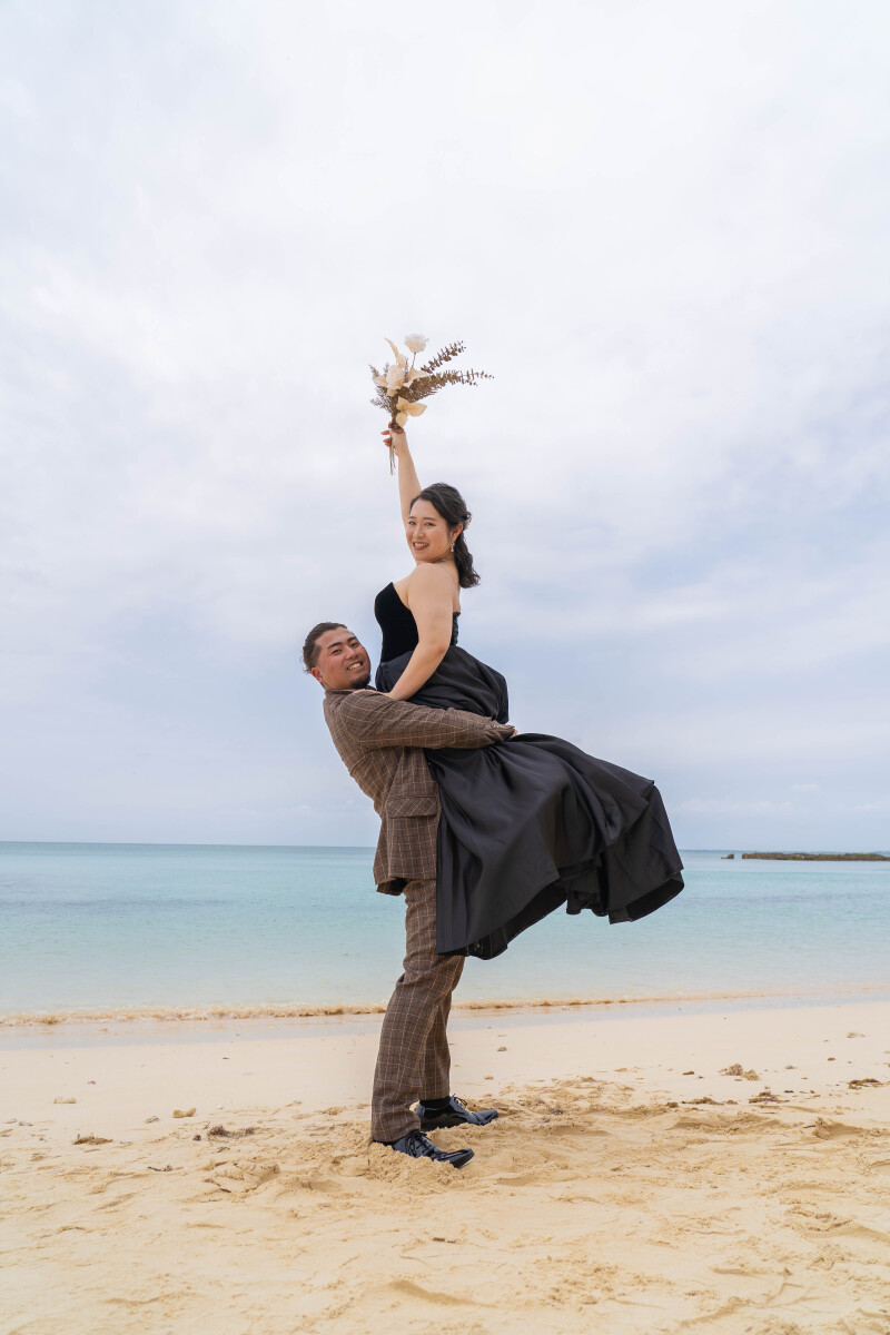 抱き上げショット