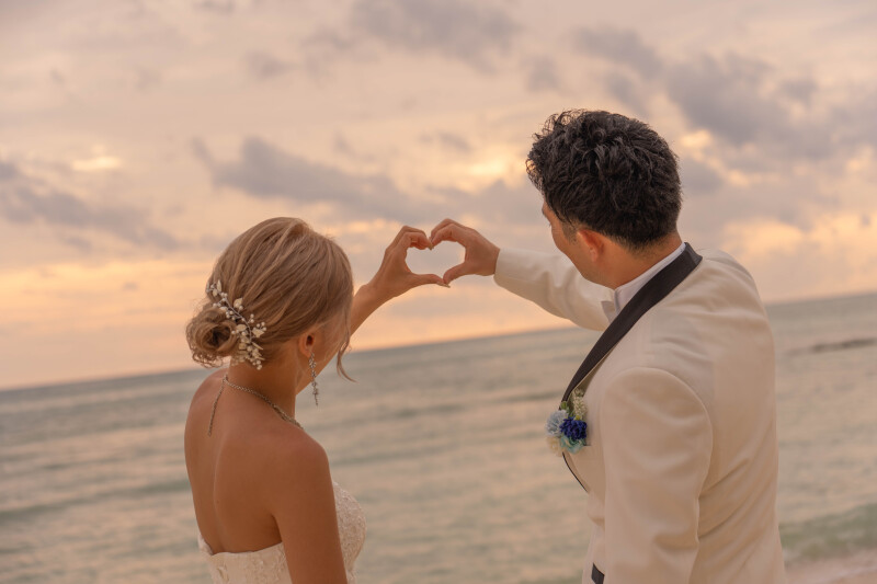 サンセットに描くハート