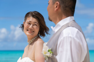 笑顔で紡ぐビーチフォトストーリー