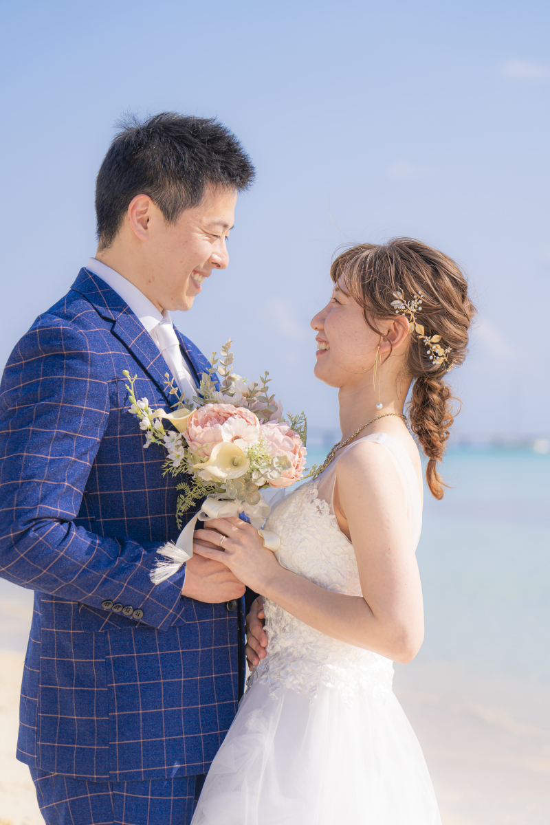 見つめ合って…