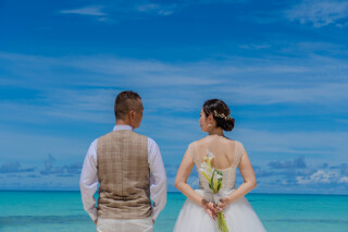 宮古ブルーに誓う、ふたりだけの物語