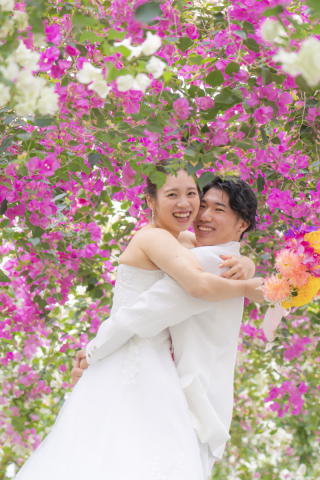 緑とお花囲まれて✾