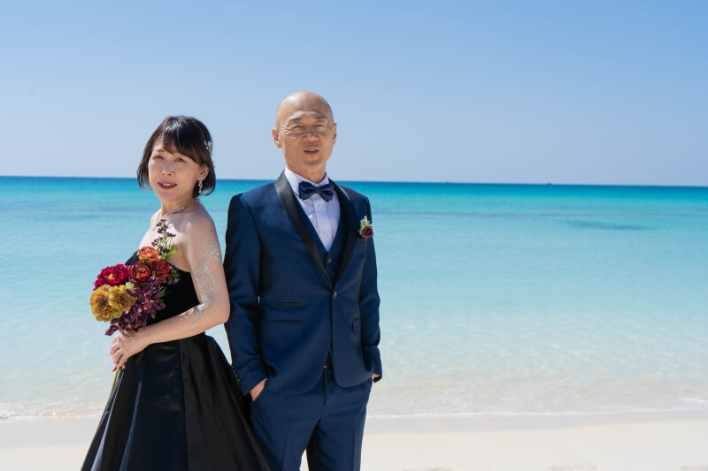 海と並ぶ、凛とした佇まい