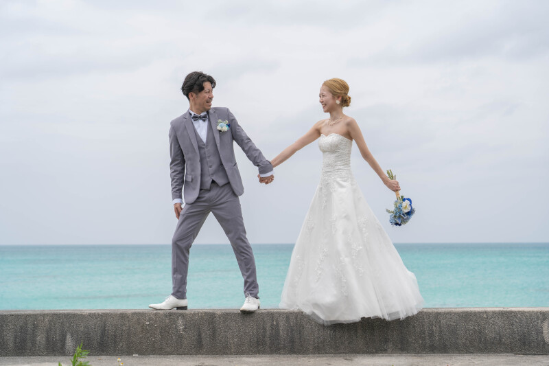 開放感あふれるポーズで