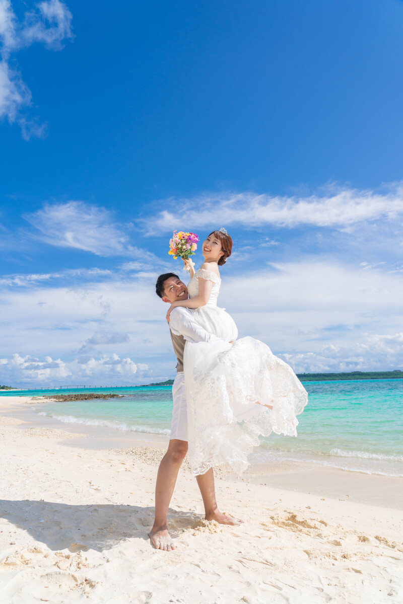 空へ掲げるブーケ