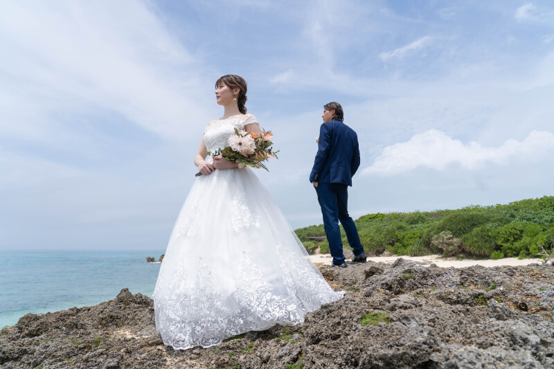 岩場でドラマチックに