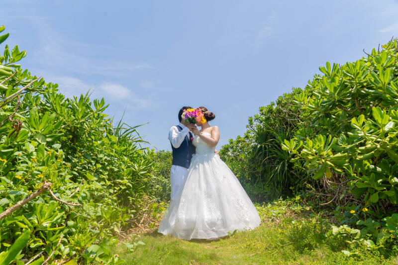 緑のトンネルでロマンティックに