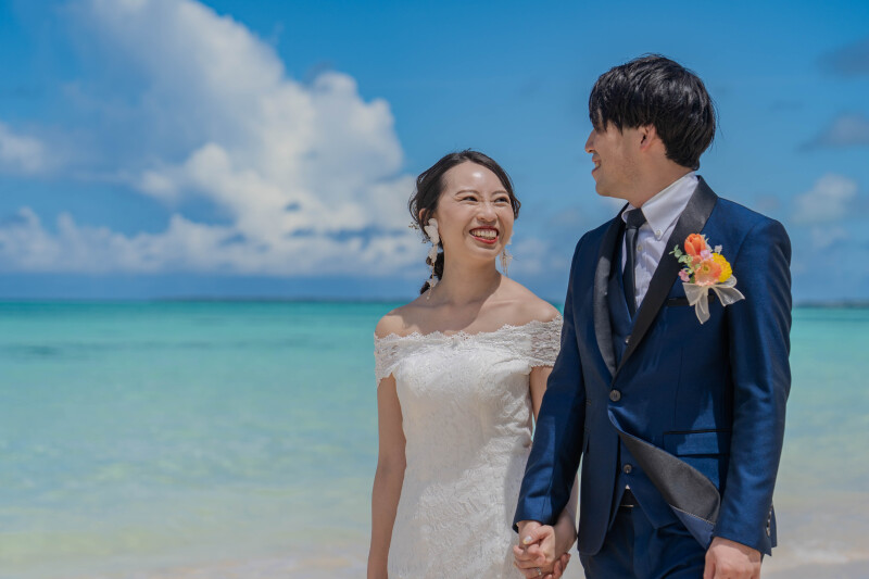 見つめ合うたび、こぼれる笑顔