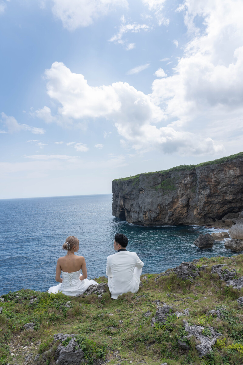 崖の上から望むロケーション