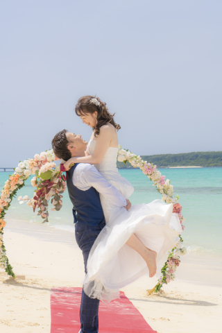 ビーチで挙式♡