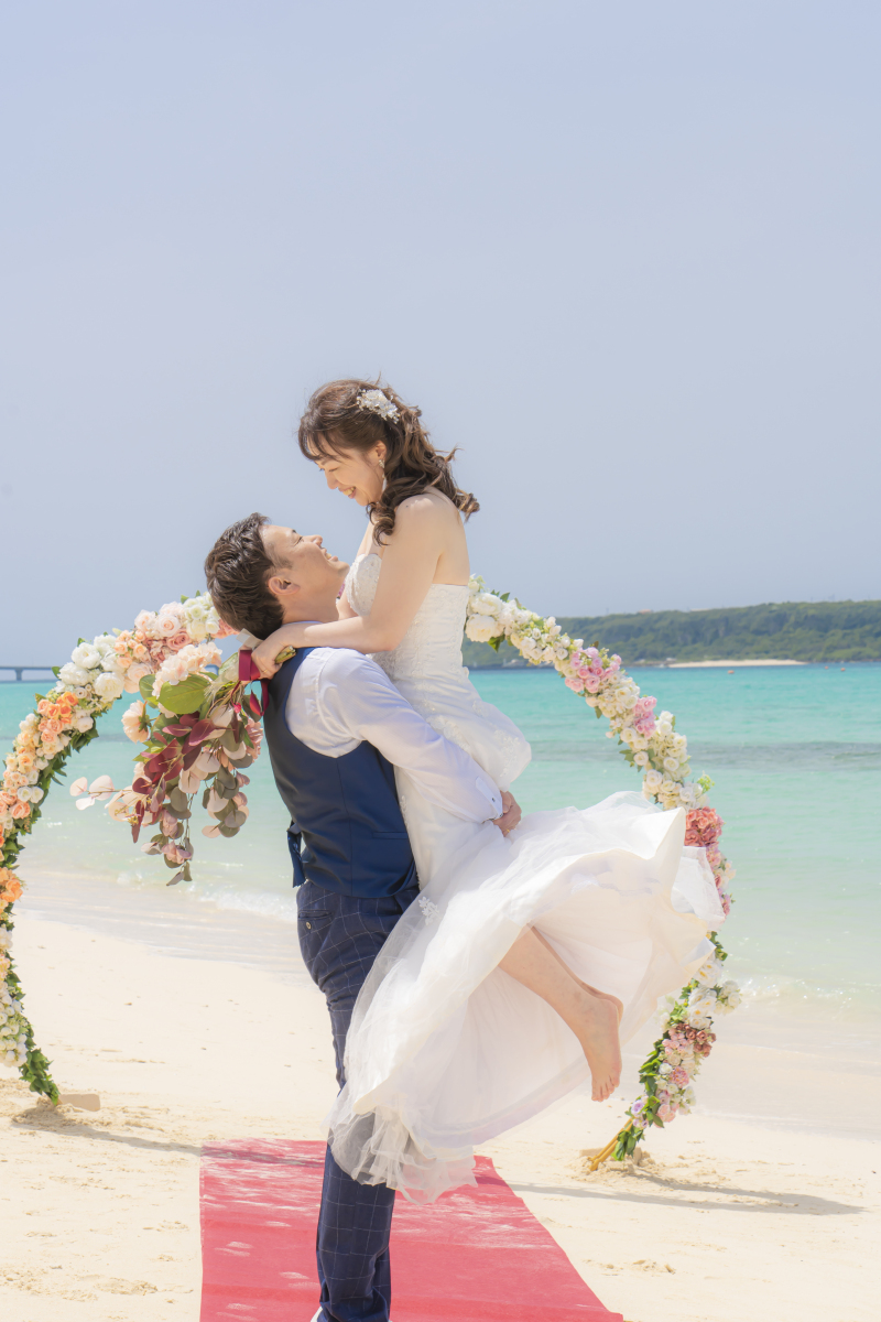 ビーチで挙式♡