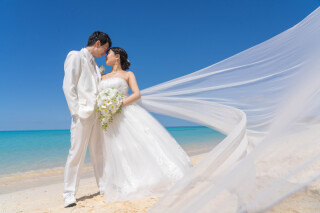 碧い海と青空に誓う、永遠のはじまり